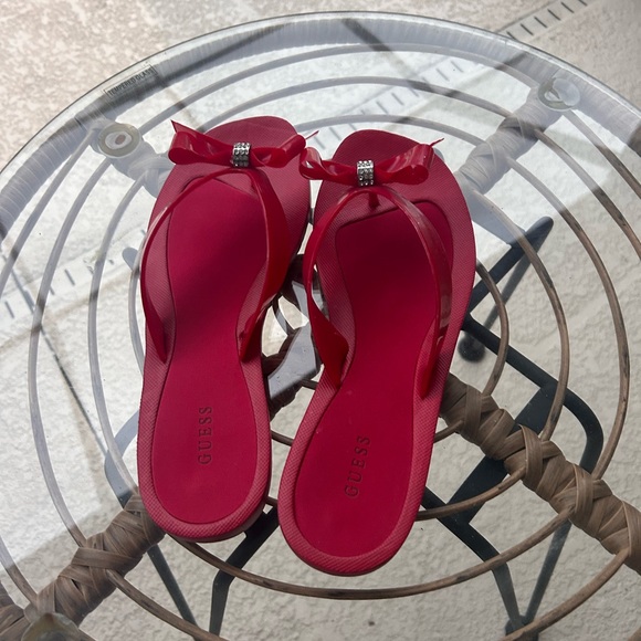 Guess Red Sandals with Bow Accent NWOT - Picture 6 of 10